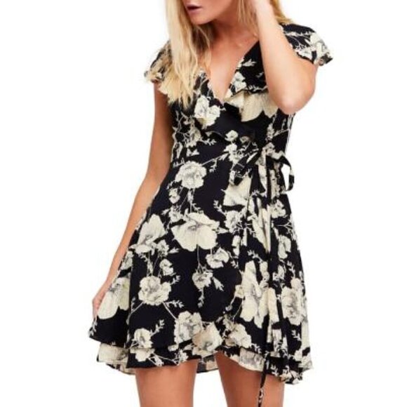 Free People Dresses & Skirts - Free People Black Floral Boho Short Flutter Sleeve Wrap Mini Dress Sz S New